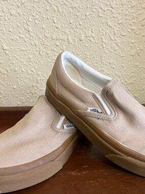 Vans Classic Slip-On Canvas Sneakers Tan Beige Gum Sole Women's 5 Men's 3.5